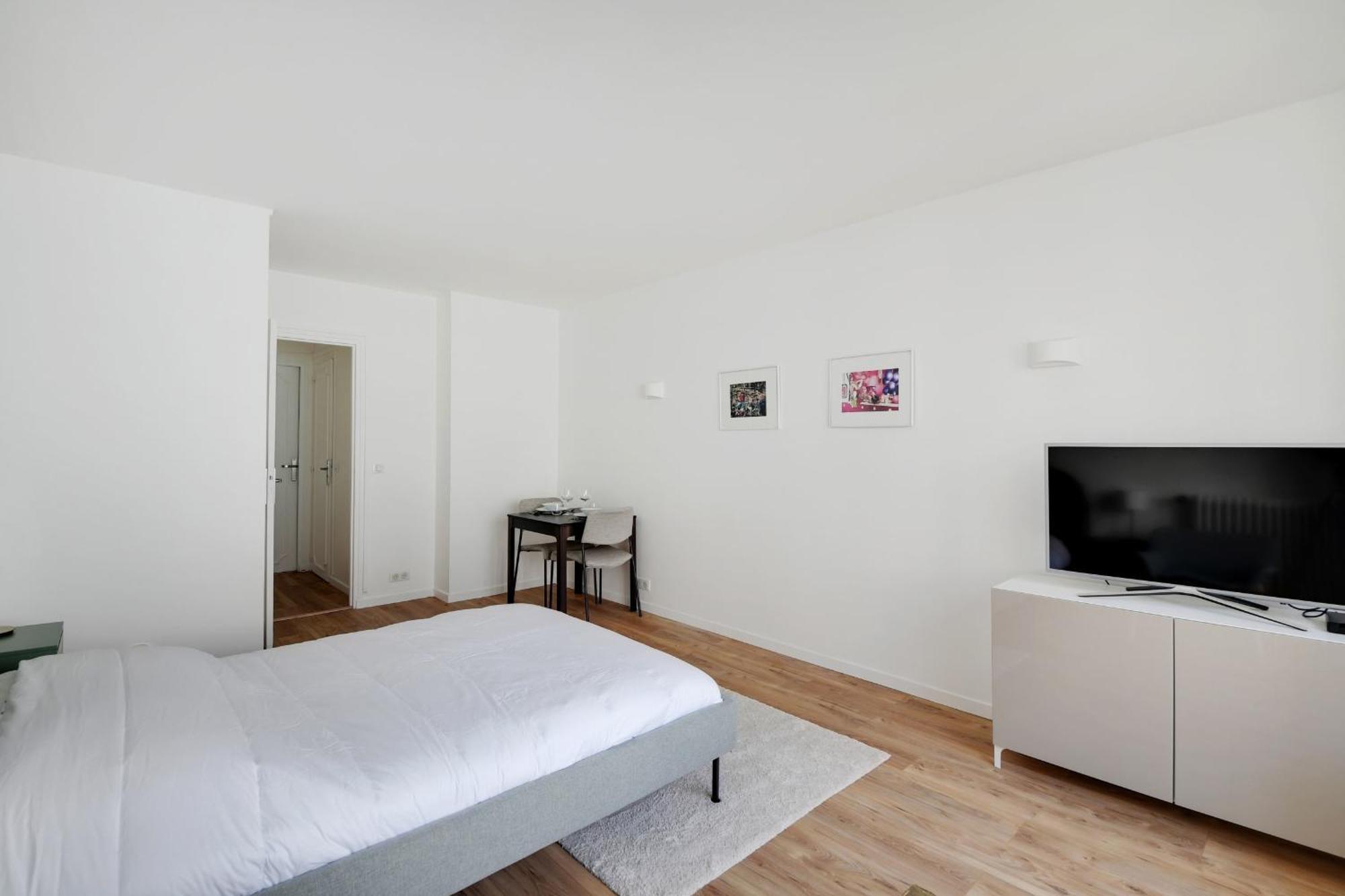 Bright Studio For 2 - Champs-Elysees باريس المظهر الخارجي الصورة